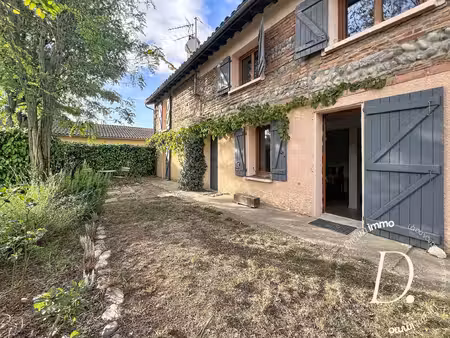 maison ancienne 3 chambres avec grange  garage et jardin – mur