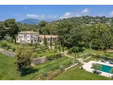 proche saint-paul de vence - majesteuse propriété