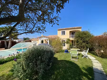 villa 137m² avec piscine puget sur argens