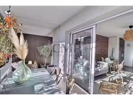 appartement t3 avec terrasse