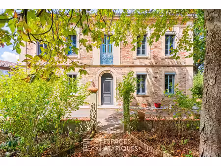 maison bourgeoise fin xixéme en centre-bourg de montberon