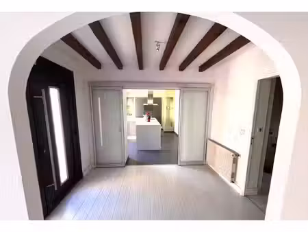 maison de caractère aux beaux volumes  quartier calme  st orens