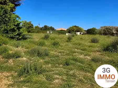 vente terrain 563 m² à saint maximin (30700)  136 000 €