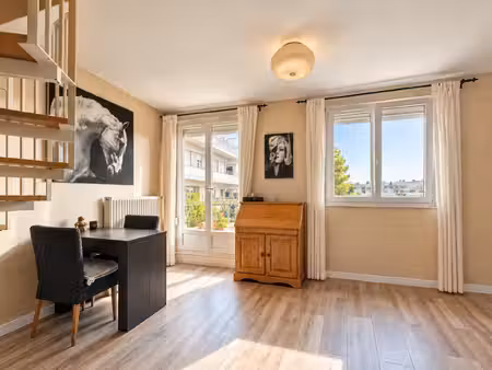 duplex 4 pieces - ascenceur - gare - box - ravalement payé