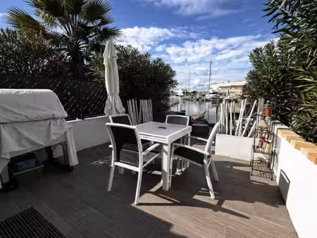 vente : appartement de 4 pièces (93 m2) au grau du roi
