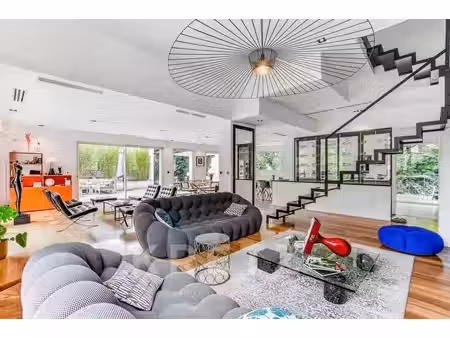 villa d'exception t9 450m2  piscine  garage de collection  spa 