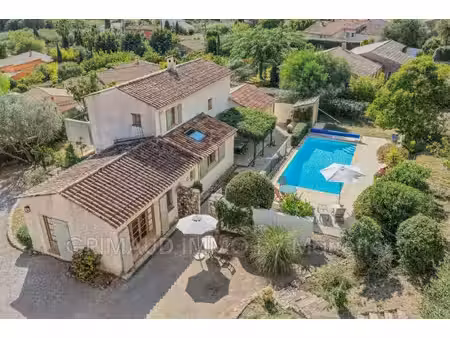 belle proprieté avec piscine et double garage