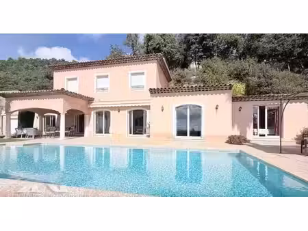 villa 6p de 295m2 vue panoramique avec piscine à débordement