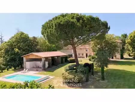 remarquable maison de maître et son domaine avec vue imprenable