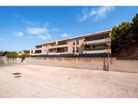 marseille 14e – t2 avec terrasse de 20 m² et box fermé