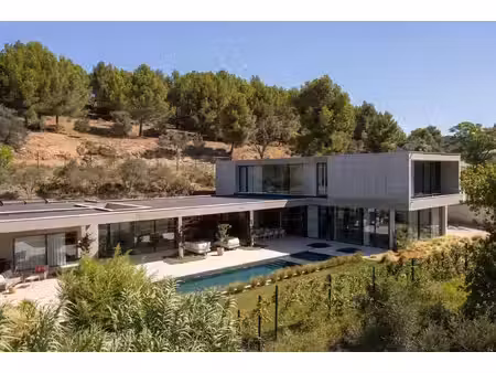 maussane-les-alpilles - villa contemporaine d'exception - 430m² habitables - terrain...