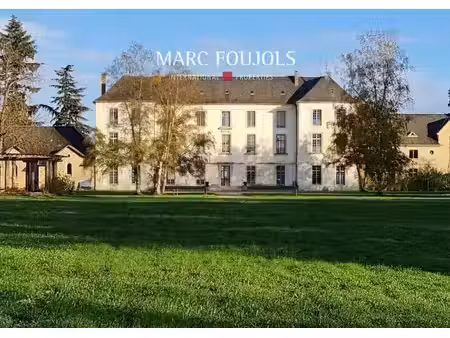 oise/vexin : château professionnel 1500 m² - 8ha - dépendances