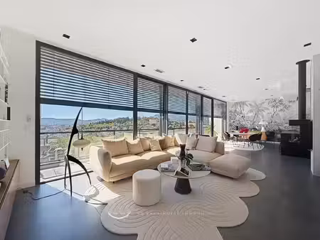 maison contemporaine 2023 climatisée– vue panoramique – terrasse - garage 40m2– dpe a