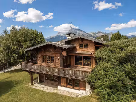 chalet familial de 174.86 m²  dans un secteur calme