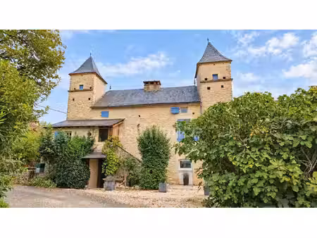léobard  proche gourdon : maison avec gîte  4 autres gîtes disponibles en supplément