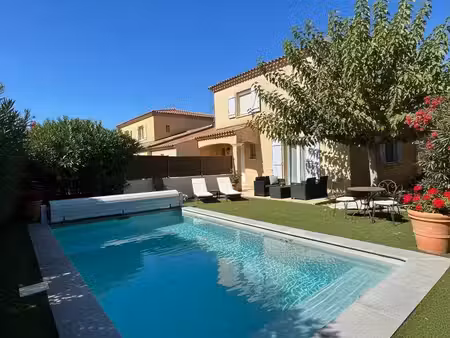 castries – villa languedocienne de qualité avec piscine  au calme absolu