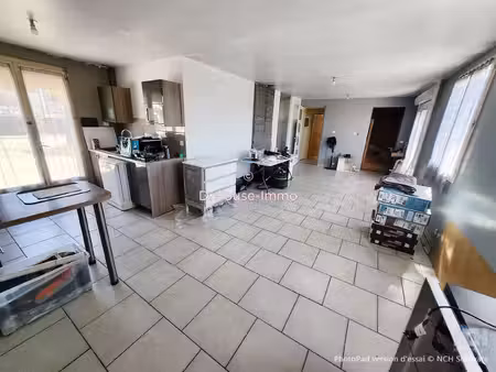 deux logements ! vivable de plain pied ! au calme ! grand terrain !