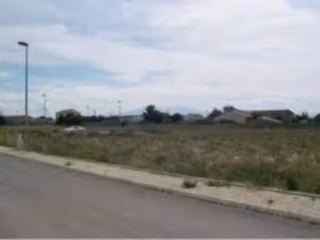 terrain constructible neuf à vendre