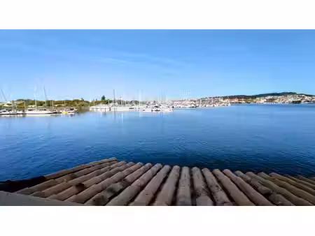 le cap d'agde : première ligne  île des pêcheurs — garage et appartement deux pièce
