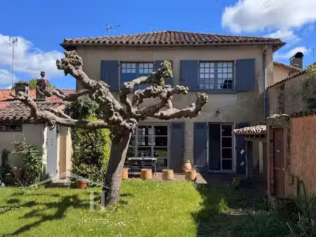 maison de caractère avec jardin en bastide