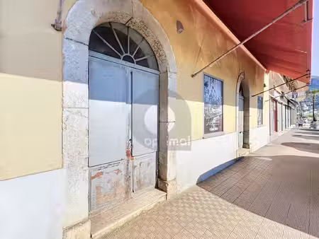local professionnel libre - menton garavan
