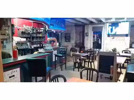 bar restaurant