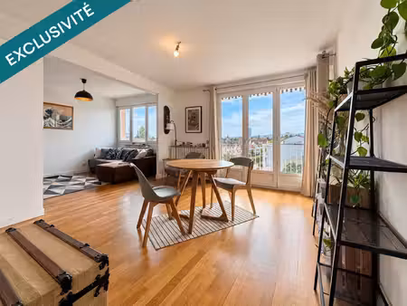 appartement t3 rénové avec balcon et vue dégagée
