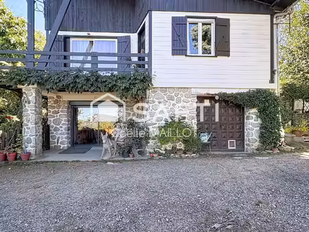 chalet 4 chambres avec grand jardin