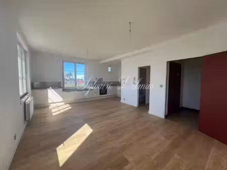 appartement à vendre saint cyr sur loire 4 pièce(s) 80m2 250 000€
