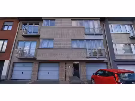 appartement à louer à sint-pieters-leeuw pour € 950 avec 2 chambres à coucher