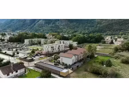 appartement avec terrasse et jardin en centre-ville à vif - 108.73 m2 - 395000 €