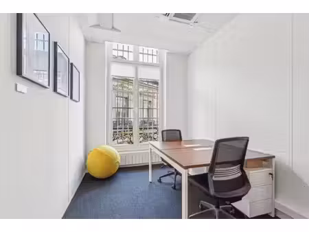 location bureaux 121m²