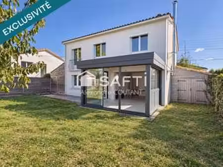 vente maison à la roche-sur-yon le bourg sous la roche (85000) : à vendre / 155m² la roche