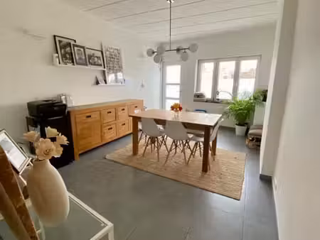 lumineuse maison 4 chambres avec terrasse et jardin