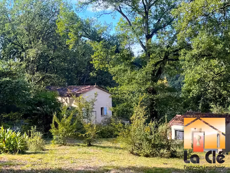 vente propriété avec gîte  grand terrain boisé - 12 minutes