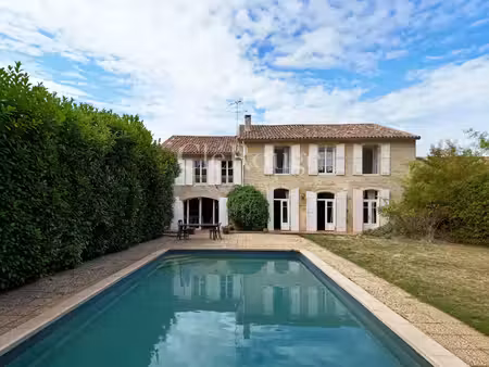 tonneins - demeure de caractère avec piscine et jardin arboré  six chambres au cœur de la.