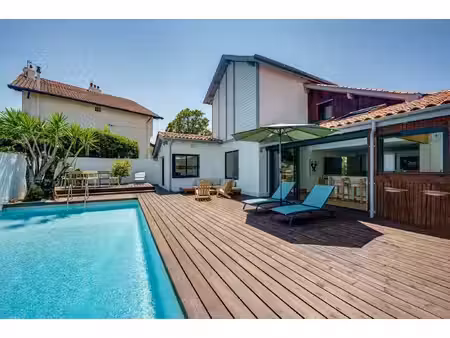 anglet cinq cantons - maison entièrement rénovée avec piscine