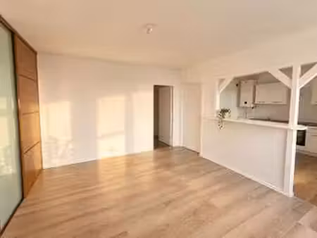 location appartement 2 pièces à brest jaurès (29200) : à louer 2 pièces / 51m² brest jaurè