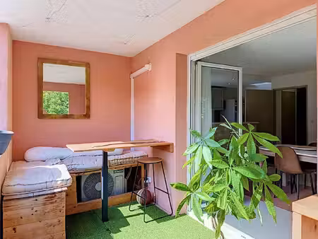 appartement 3 pièces à vendre à grasse avec terrasse et parking