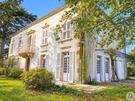 magnifique maison de maitre sur 21392m2