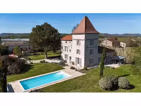 maison en pierre de charme avec piscine au cœur des vergers du lot-et-garonne