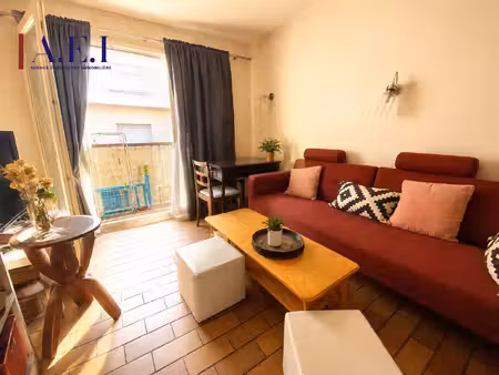 bandol - appartement t2 centre ville