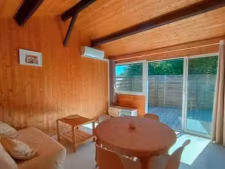 location maison à arès (33740) : à louer / 34m² arès