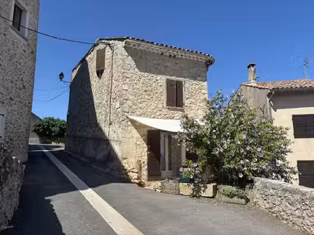 grande maison de village avec garages et caves