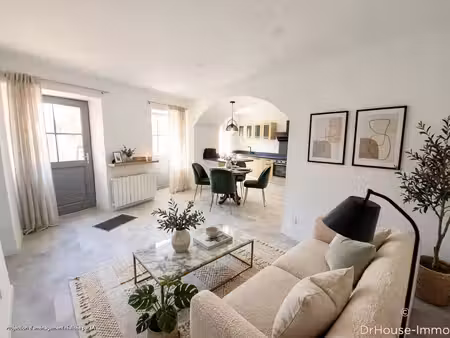appartement 3 pièces avec cour privative de 60 m²