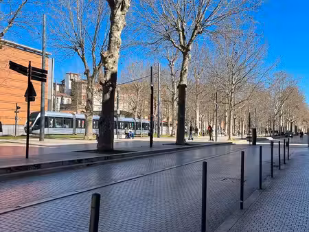 toulouse centre étage entier comprenant deux appartements avec droit de surélévation ■comp