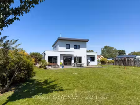 maison contemporaine / vaste sejour / 3 chambres