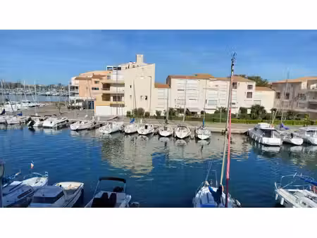 le cap d'agde : appartement de 3 pièces avec parking dans le secteur de l'avant-port  avec