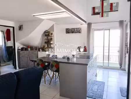 puget-sur-argens  appartement 3 pièces en duplex