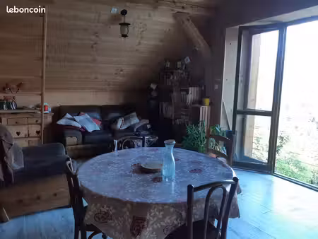 petit cocon à louer (3 mois  janvier à mars) - proche serraval - 780/mois